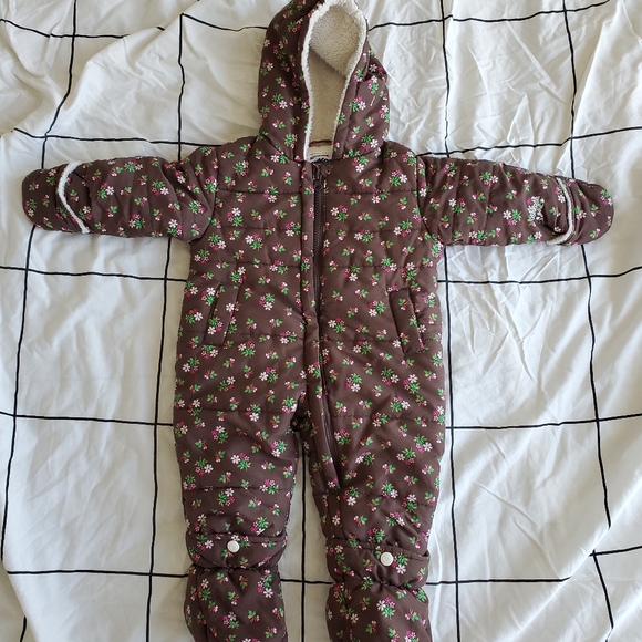 Oshkosh B'gosh Winter Snowsuit Size 12 Months - Picture 1 of 7